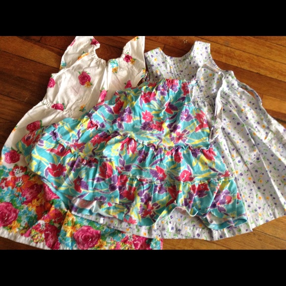 Toddler girls dress bundle👗 Old Navy, chaps ect - Picture 4 of 4