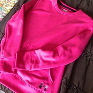 Hot pink Youth Medium Under Armour sweat shirt!