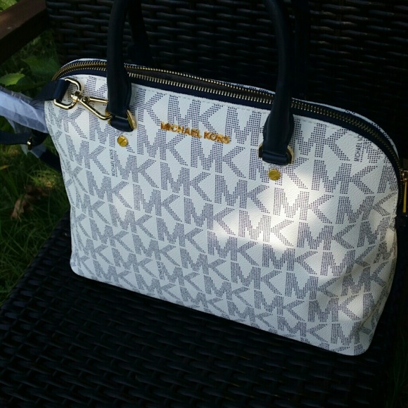 Michael Kors Cindy