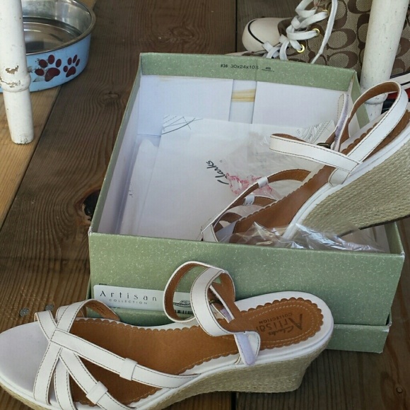 Clarks artisan collection