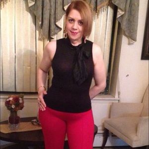 Meet your Posher, Leonarda