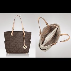 Authentic Michael Kors tote BUNDLED!!!