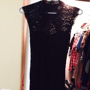 A black laced party dress!