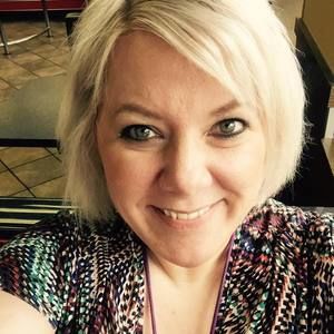 Meet your Posher, Selena