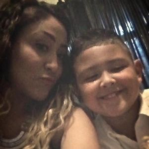 Meet your Posher, Crystal