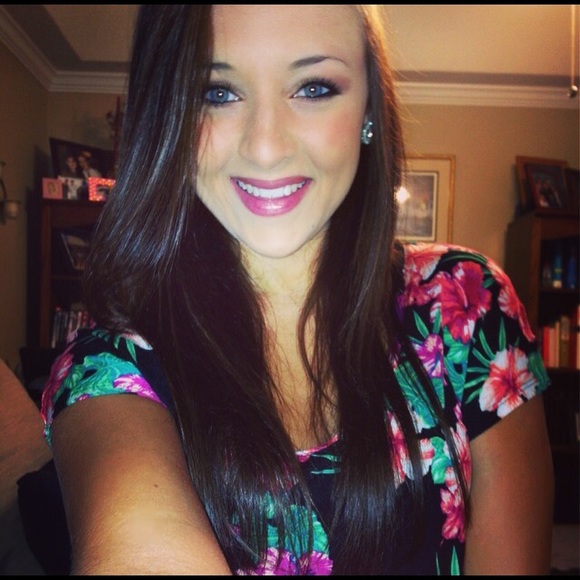 Meet your Posher, Tori