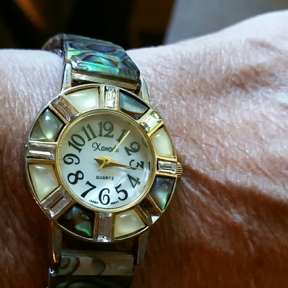Vintage Xanadu watch made of mother of pearl