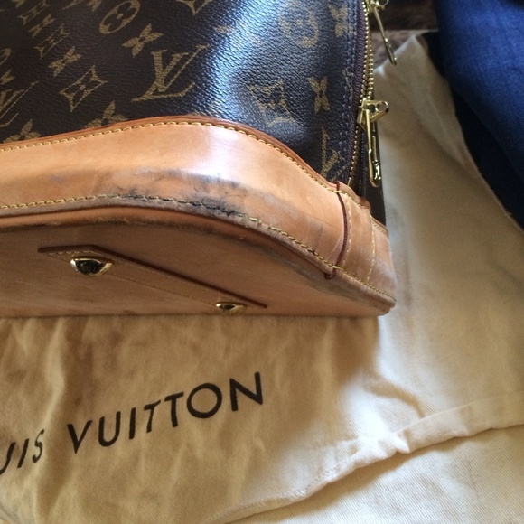 Pre Owned Alma satchel Handbag by Louis Vuitton 💯 ‼️ - Picture 4 of 4