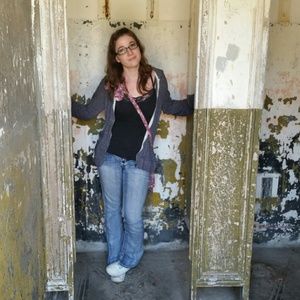 Meet your Posher, Megan