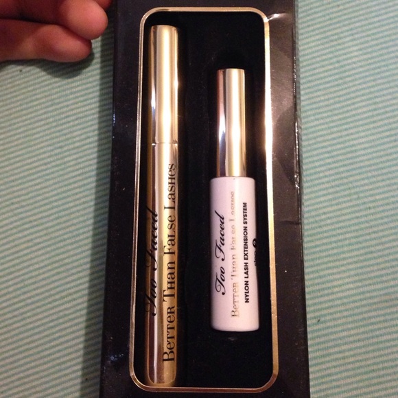 Two Faced Better than False Lashes - Picture 2 of 3