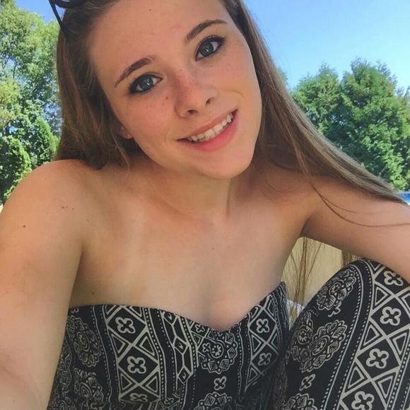 Meet your Posher, Maddie