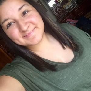 Meet your Posher, Leticia