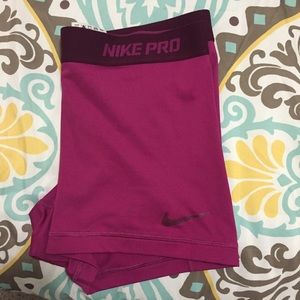 Nike pro
