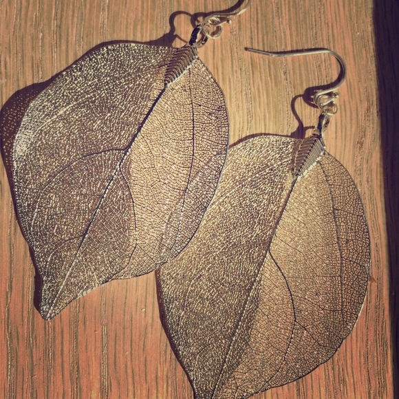 New Dipped real leaf earrings!