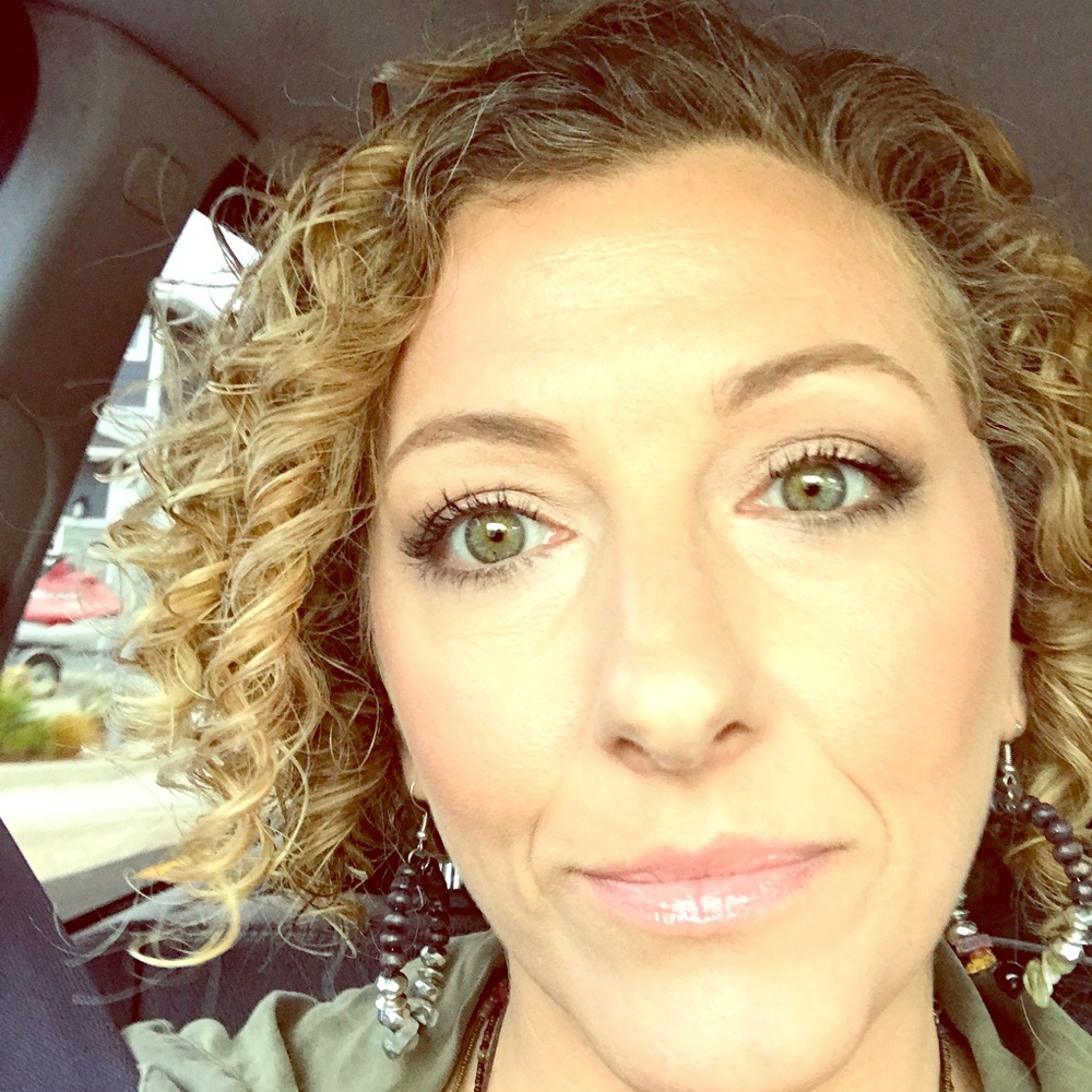 Meet your Posher, Tahara