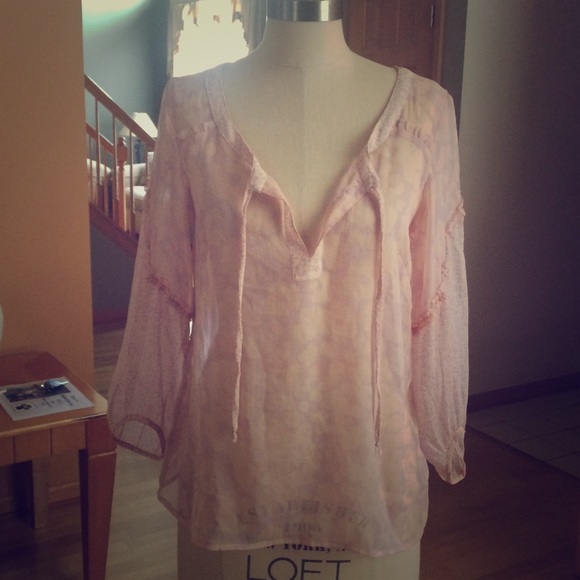 American Eagle light pink Boho blouse