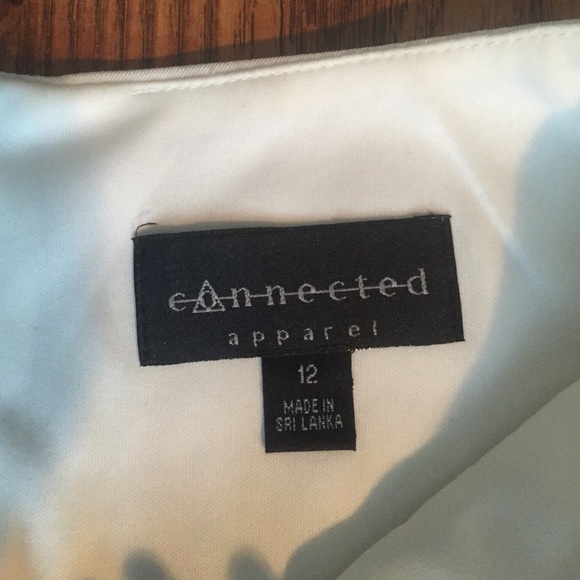 Beaded collar white dress! Worn once! - Picture 3 of 4