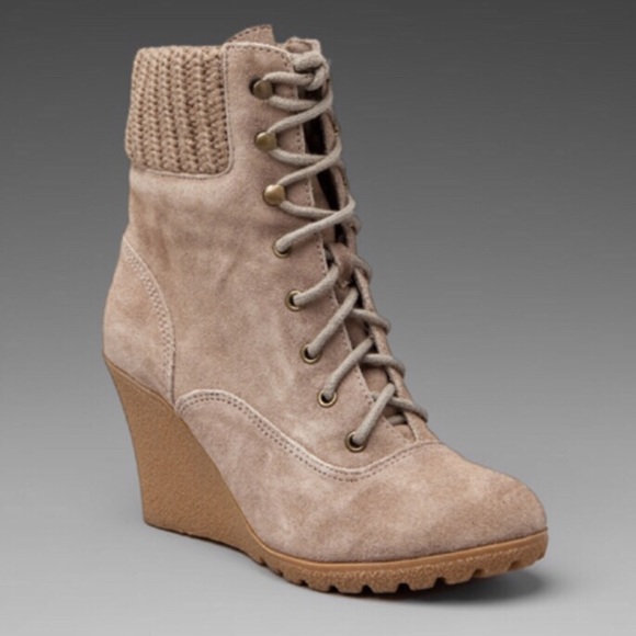 💔SOLD💔 MIA Knit Wedge Boots