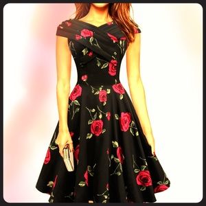 Ladies Vintagy lovely dress 12