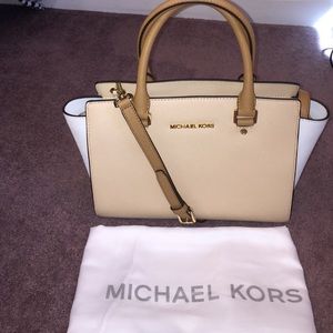Michael Kors Selma