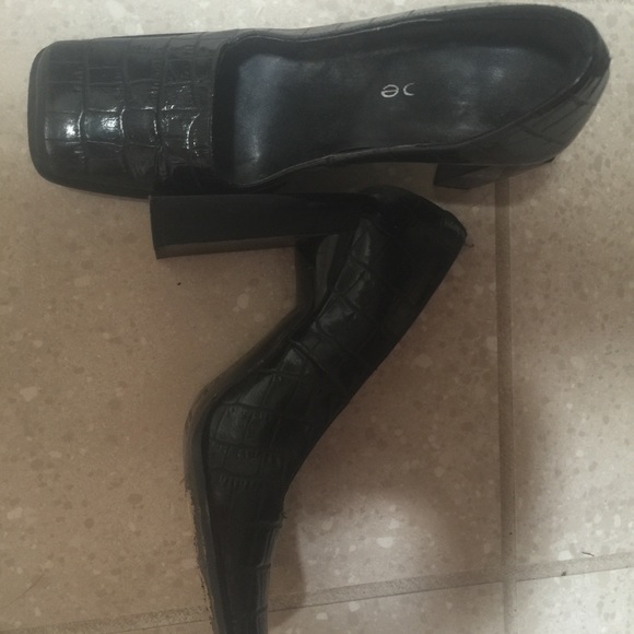 Bebe heel shoes