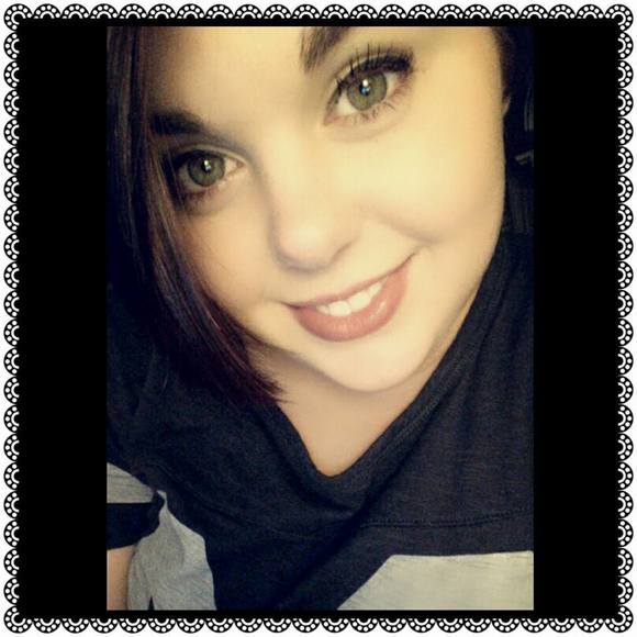 Meet your Posher, Kelsie - Picture 1 of 1