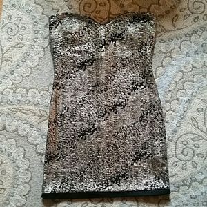 Gold metallic print tube dress