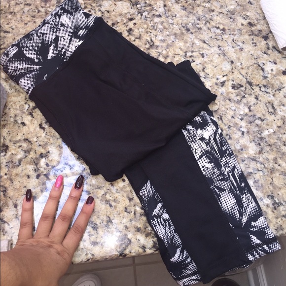 Bundled for posher! Not for sale! 💖