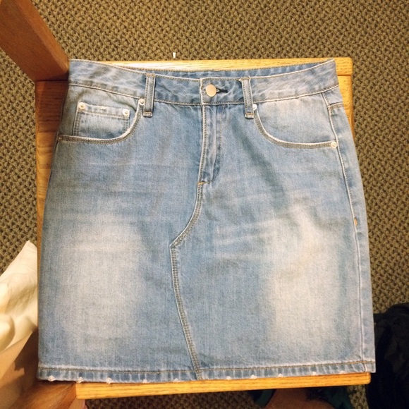 Brandy Melville Dresses & Skirts - Brandy Melville Denim Skirt