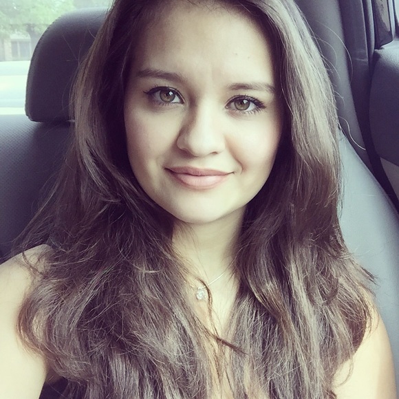 Meet your Posher, Yoselin - Picture 1 of 1