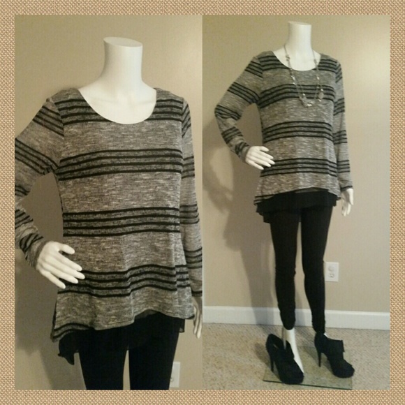 💥sold💥Black grey striped loose fit shirt