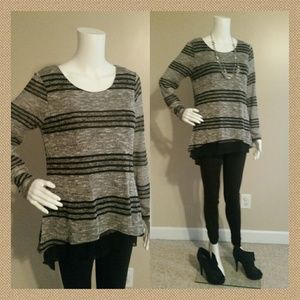 💥sold💥Black grey striped loose fit shirt