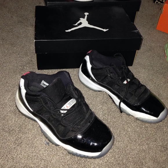 Jordan 11 Lows
