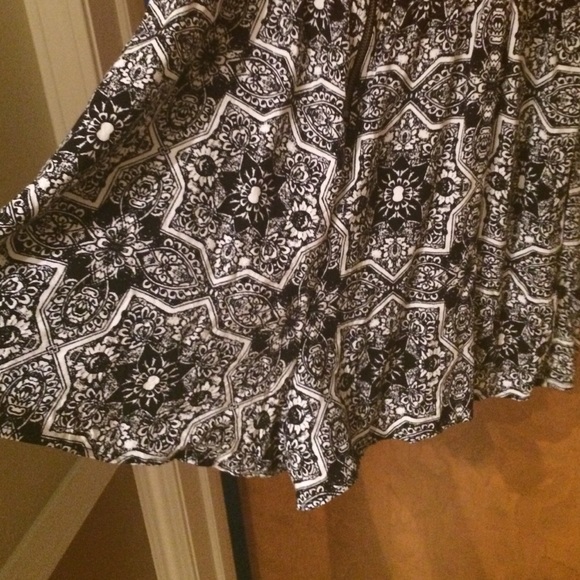 ROMPER - Picture 3 of 3