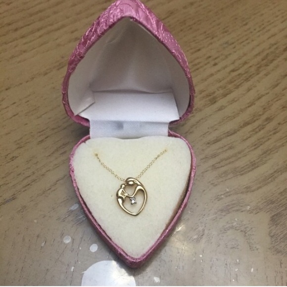 Necklace and sweater bundle