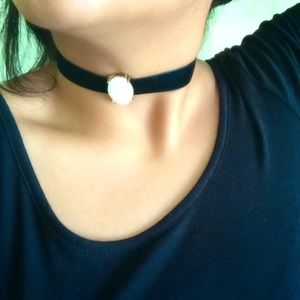 🚫SOLD🚫Black Velvet Choker