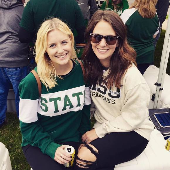 Meet your Posher, Sara - Picture 1 of 1