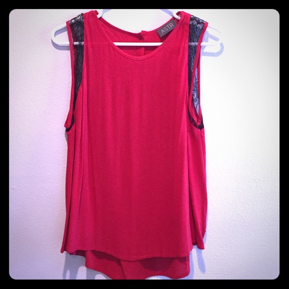 Red and black flowy top