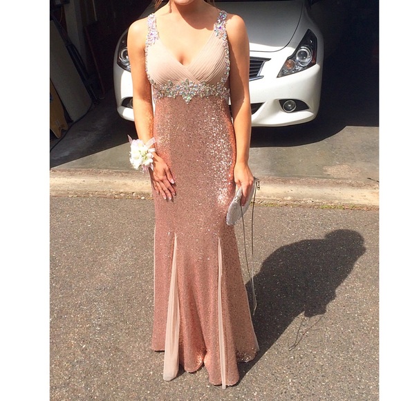 PROM SALE ‼️ Sean Collection Blush Dress