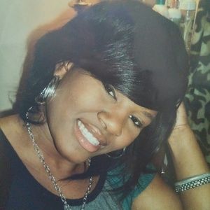 Meet your Posher, Marquease