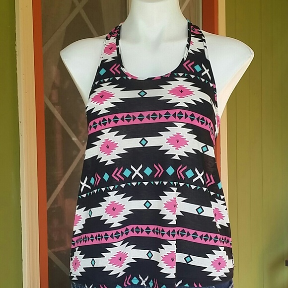 NWT Cute Bowtie Top - Picture 4 of 4