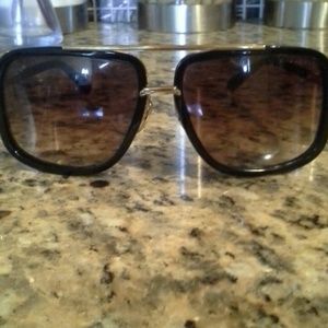 350$ or best offer...small scratches great conditi