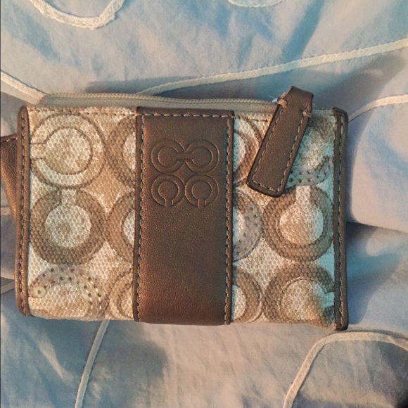 Gold coin purse/cardholder (SOLD ON M)