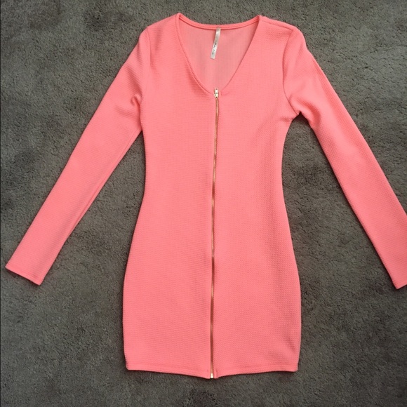 Coral long sleeve dress with gold zipper