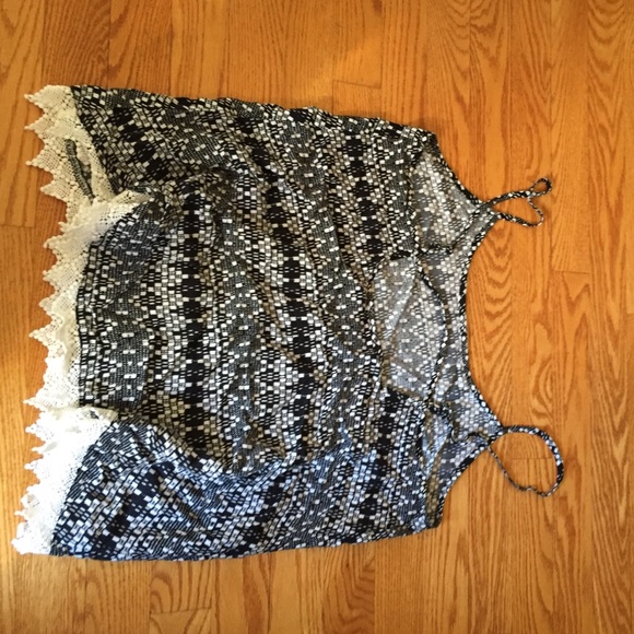 Brand new tank top - Picture 2 of 4