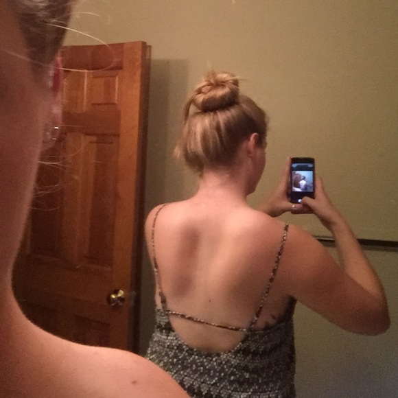 Brand new tank top - Picture 4 of 4