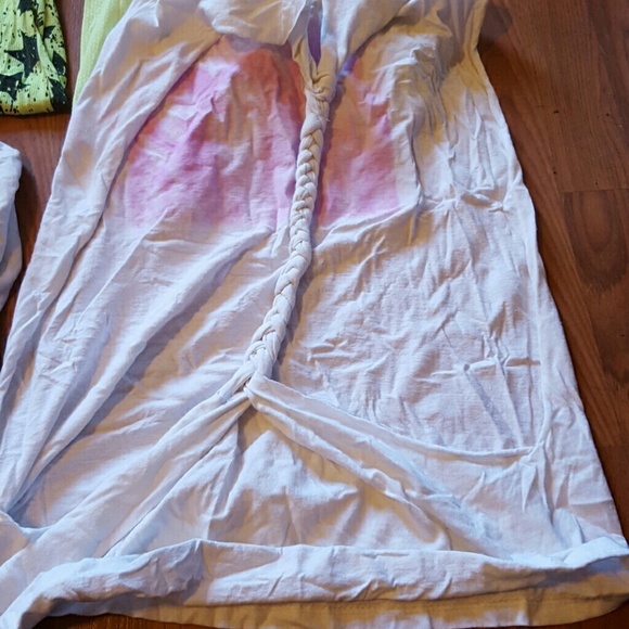 Tanks and shirts bundle - Picture 3 of 4