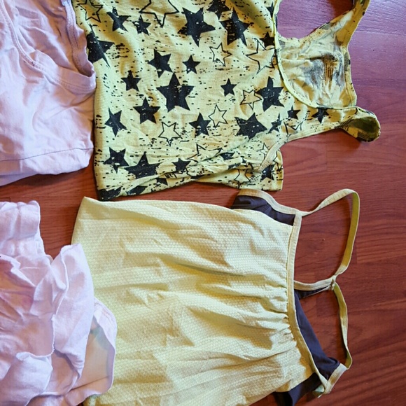 Tanks and shirts bundle - Picture 4 of 4