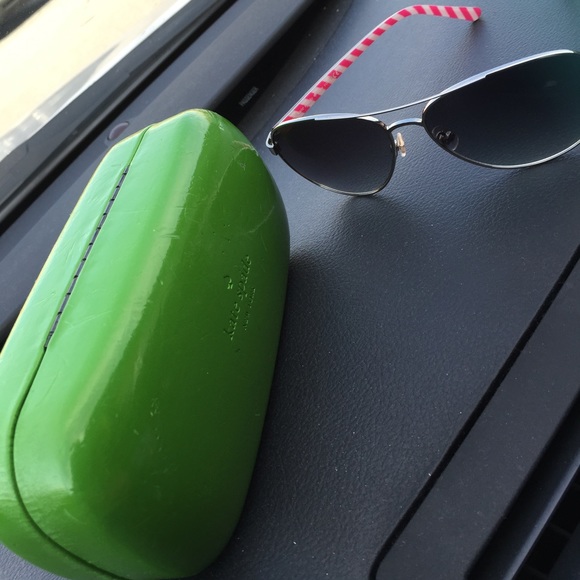 Kate spade sun glasses - Picture 3 of 4
