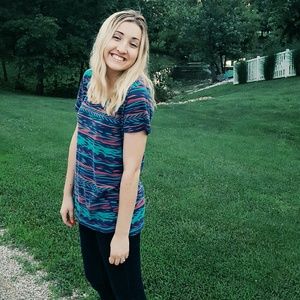 Meet your Posher, Nicole